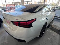 نيسان ألتيما